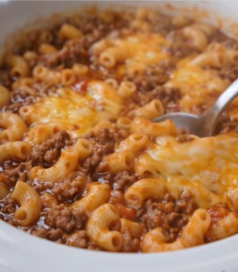 Slow Cooker 3-Ingredient Chili Mac is the kind of comforting meal that makes busy days easier. With just a few pantry-friendly ingredients, you can create a warm, hearty dinner that combines tender pasta, rich chili, and melty cheese into one satisfying dish