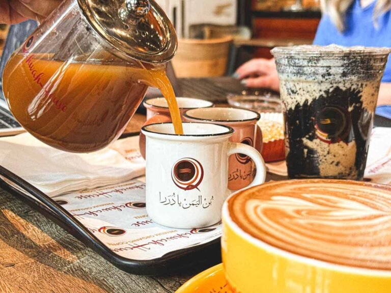 Yemeni coffeehouses are rapidly expanding across the United States, offering customers a quieter place to gather late into the evening over tea, coffee, and conversation. 