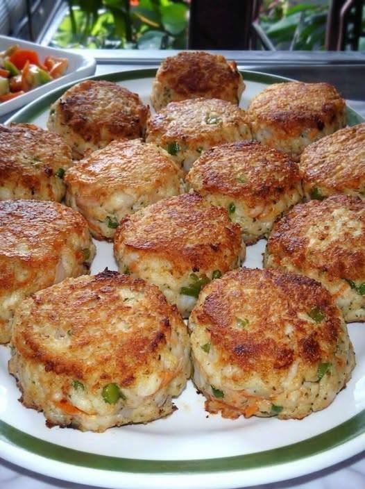 Crispy Golden Shrimp & Veggie Cakes: The Dinner That Earned a Standing Ovation!