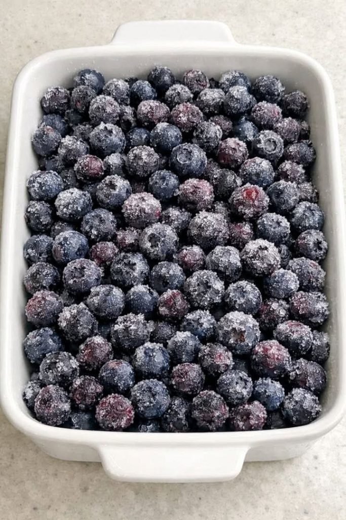4-Ingredient Blueberry Dump Cake (Easy, Crowd-Pleasing Dessert Recipe)