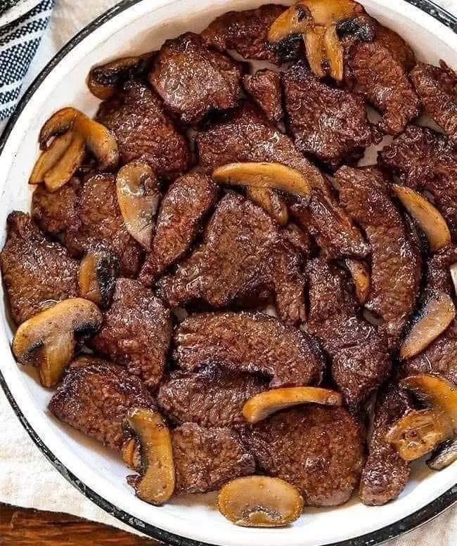  Air Fryer Cajun Butter Steak Bites with Mushrooms